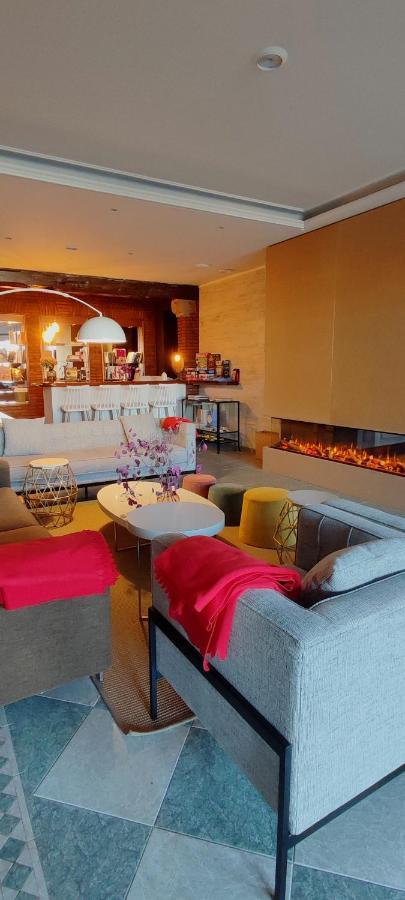 Hotel & Restaurant Figueres Parc Los Hostalets de Llers エクステリア 写真
