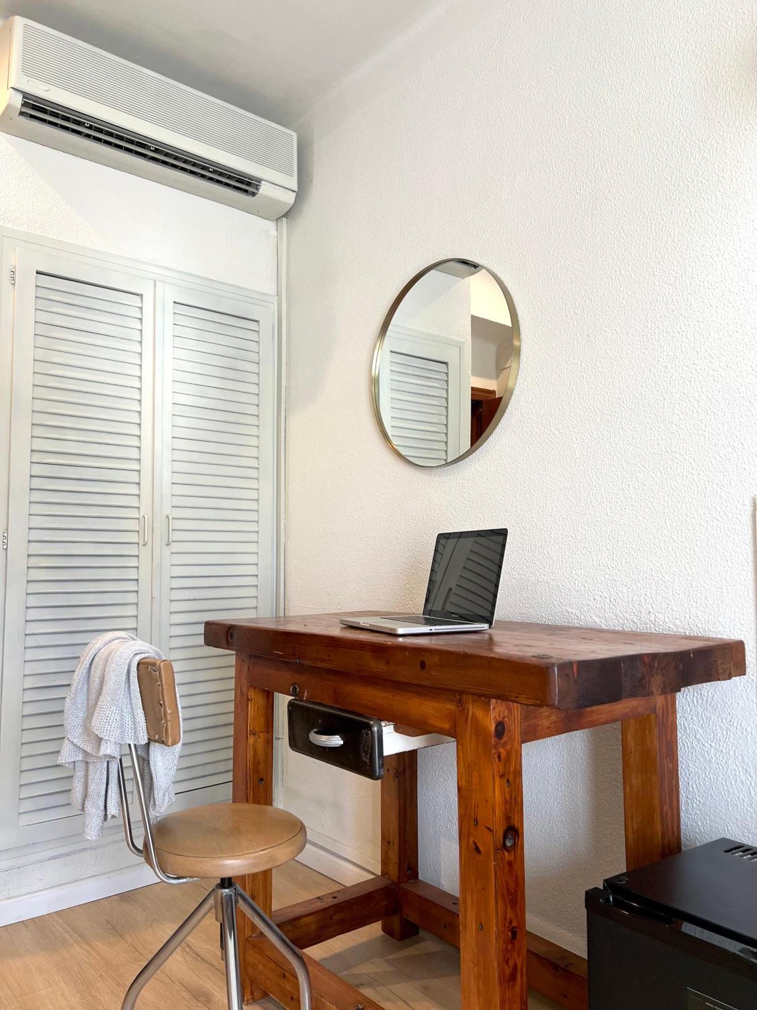 Hotel & Restaurant Figueres Parc Los Hostalets de Llers エクステリア 写真